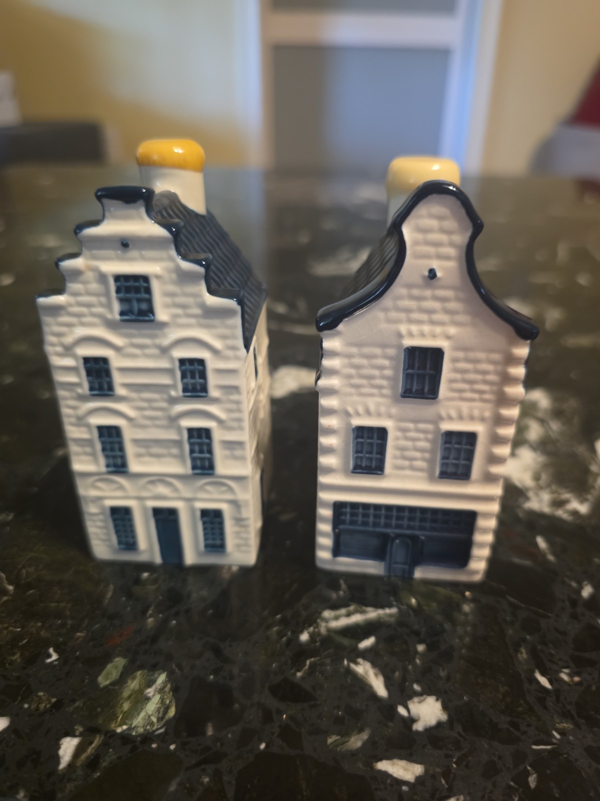 2 VTG KLM Blue Delft House #36 & #34 by BOLS Royal Holland 2 VTG KLM Blue Delft House #36 & #34 by BOLS Royal Holland
