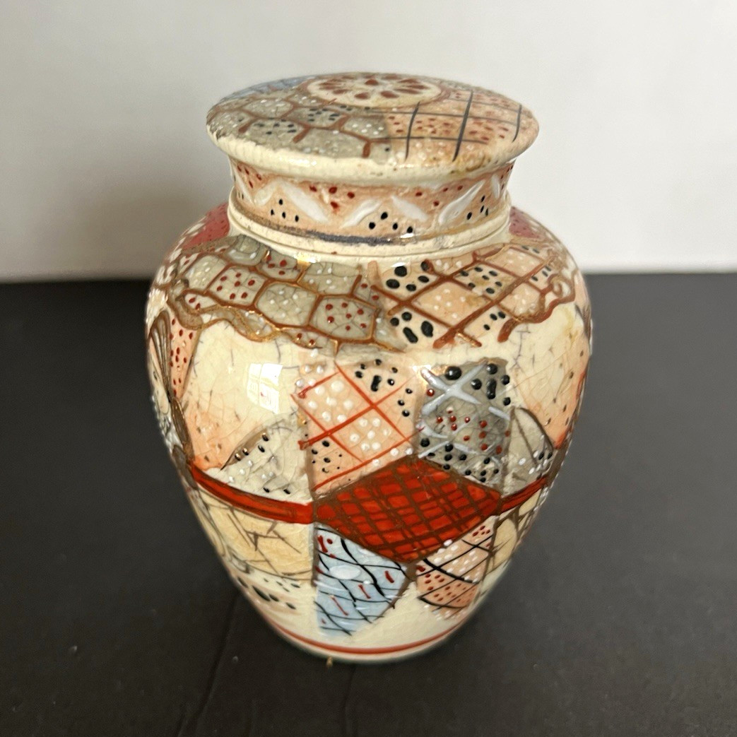 Antique Japanese Satsuma Moriage Koro Jar Incense Burner - Rare Inner Piece Antique Japanese Satsuma Moriage Koro Jar Incense Burner - Rare Inner Piece