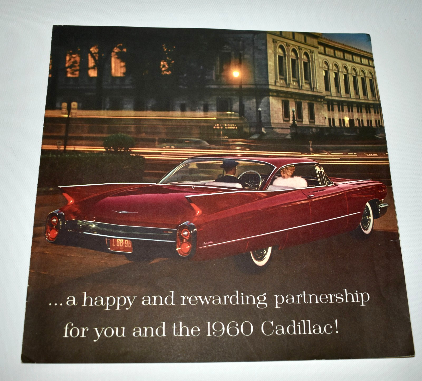 Original Vintage 1960 Cadillac Sales Brochure Large 12\