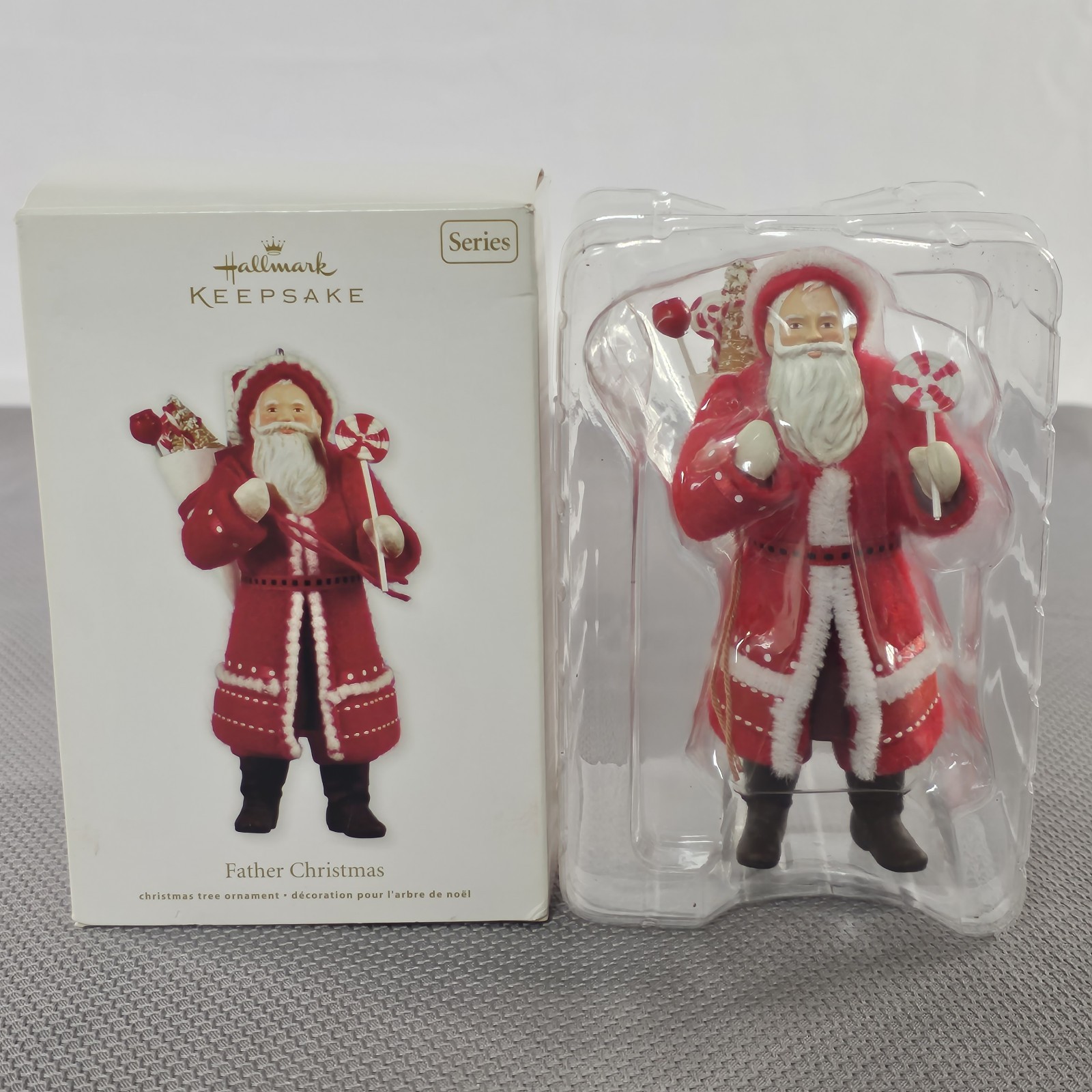 2011 Hallmark Keepsake Father  Christmas Ornament 8th In the Series EUC READ⬇