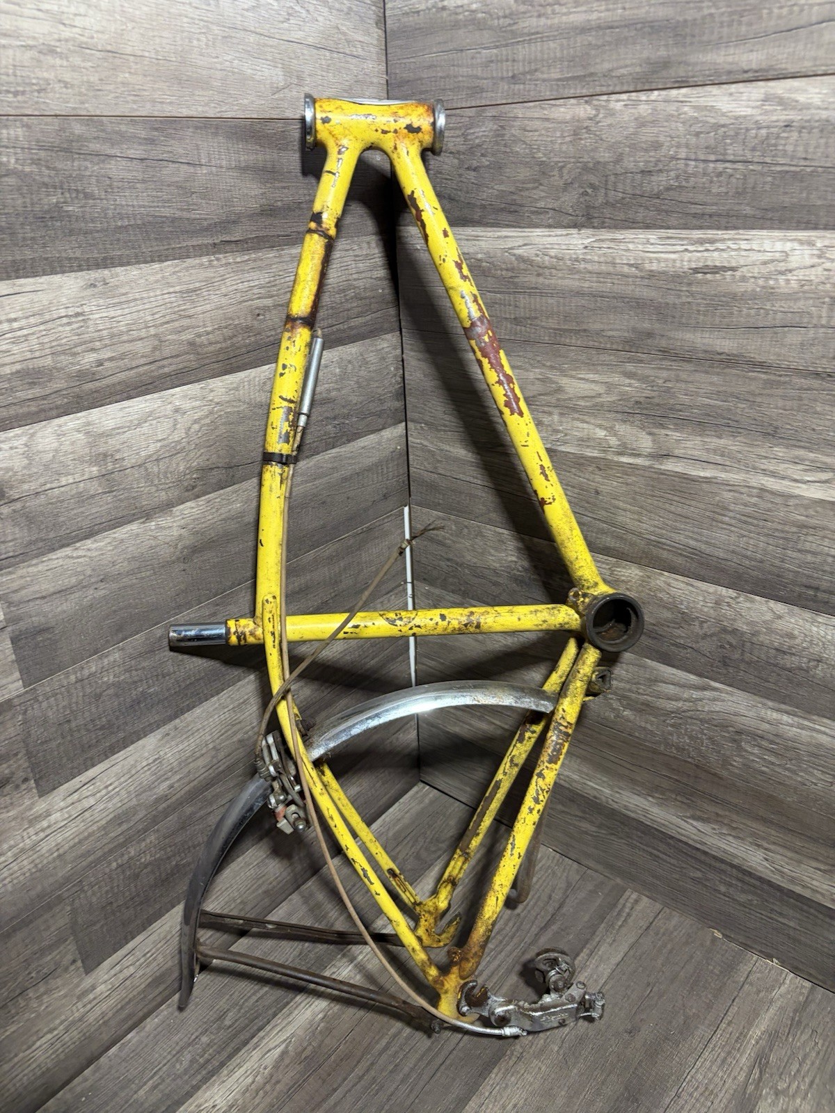 1967 SCHWINN STINGRAY FASTBACK 5 SPEED YELLOW FRAME