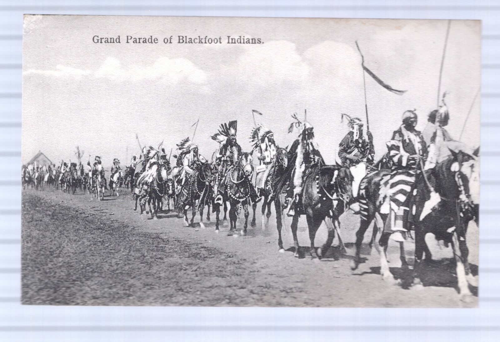 GRAND PARADE OF BLACKFOOT INDIANS - PRIVATE POST CARD - UNUSED - 1907 B/W