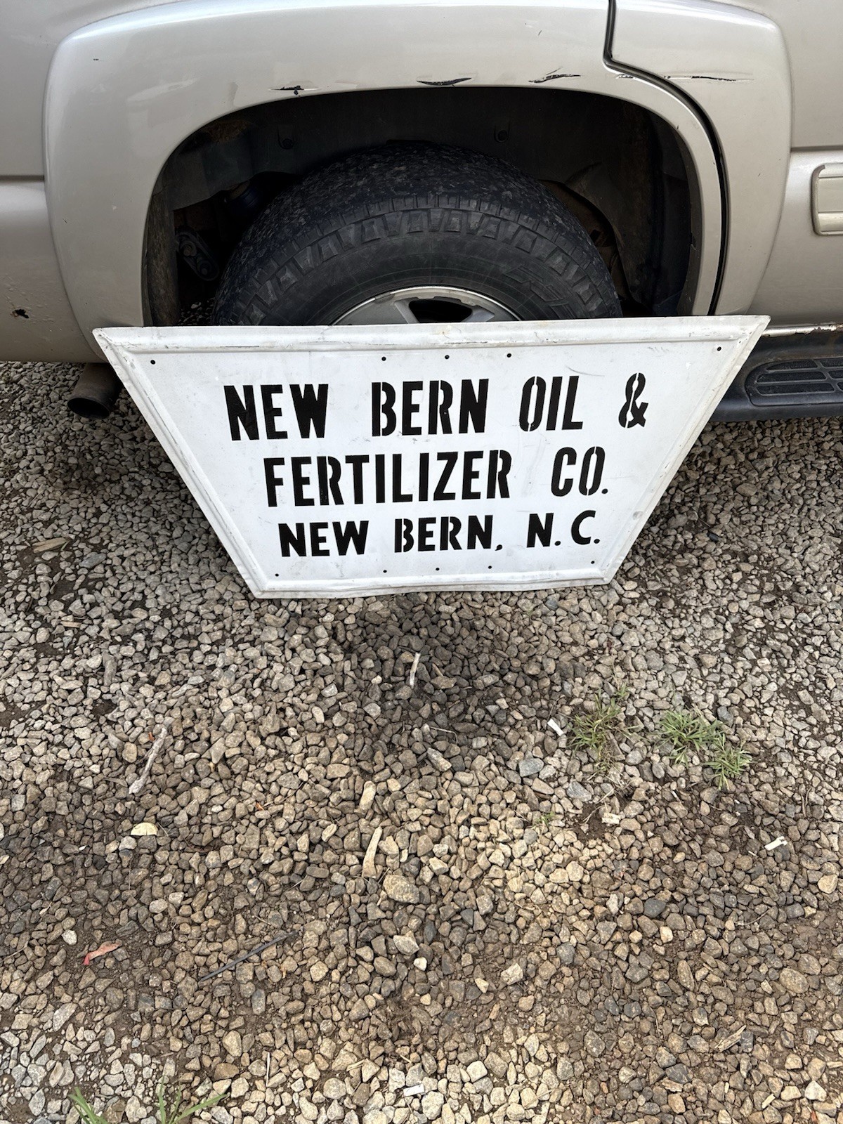 New Bern Oil & Fertilizer Co New Bern Nc Sign