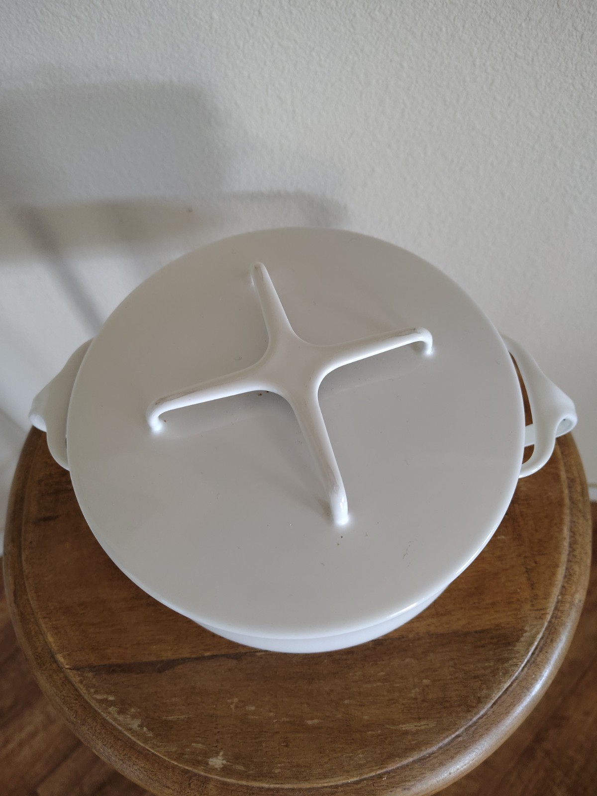 Dansk International Designs IHQ France White Enamel Casserole Dutch Oven w/Lid