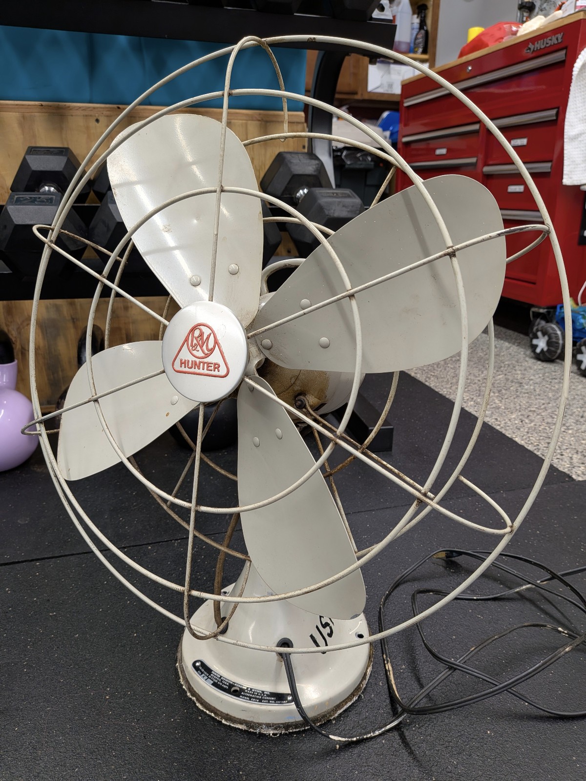 Vintage 1950s Hunter Robbins Myers CG16 Fan USARC Military Stamped OSCILLATING Vintage 1950s Hunter Robbins Myers CG16 Fan USARC Military Stamped OSCILLATING