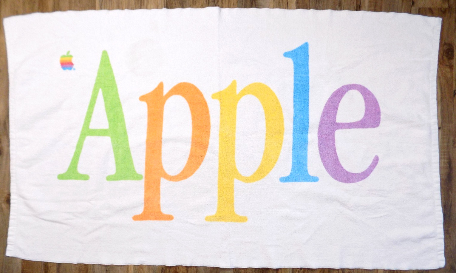 Apple Rainbow Logo Beach Towel Mac Macintosh Vintage 90\'s Developer
