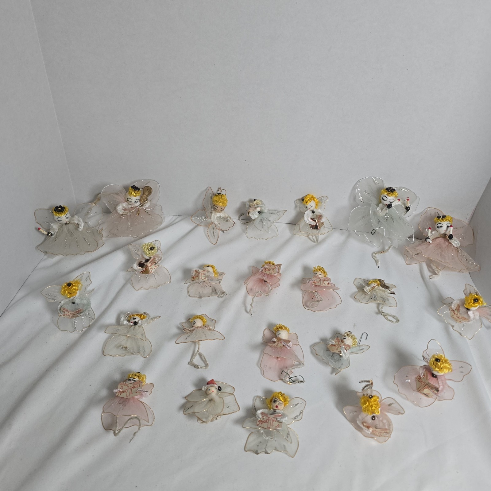 Vintage Christmas Angel Choir MCM Pipe Cleaner Tulle Huge Lot/23 Ornaments READ