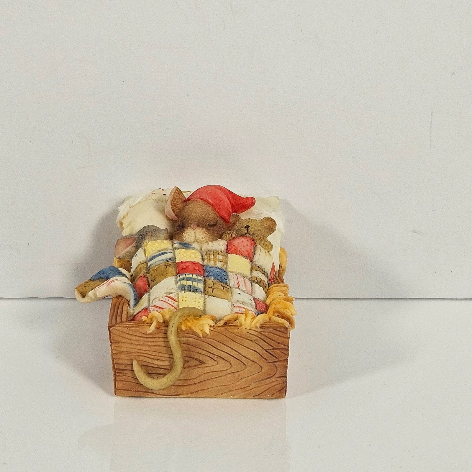 Enesco Priscilla's Mouse Tales Holidays Strike Up Sweet Dreams Figurine 276227 Enesco Priscilla's Mouse Tales Holidays Strike Up Sweet Dreams Figurine 276227