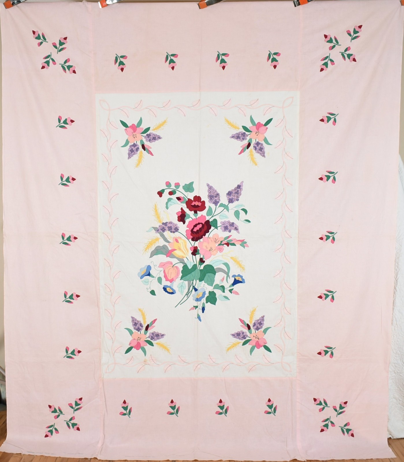 OUTSTANDING Vintage 1930's Progress Floral Bouquet Applique Quilt Top