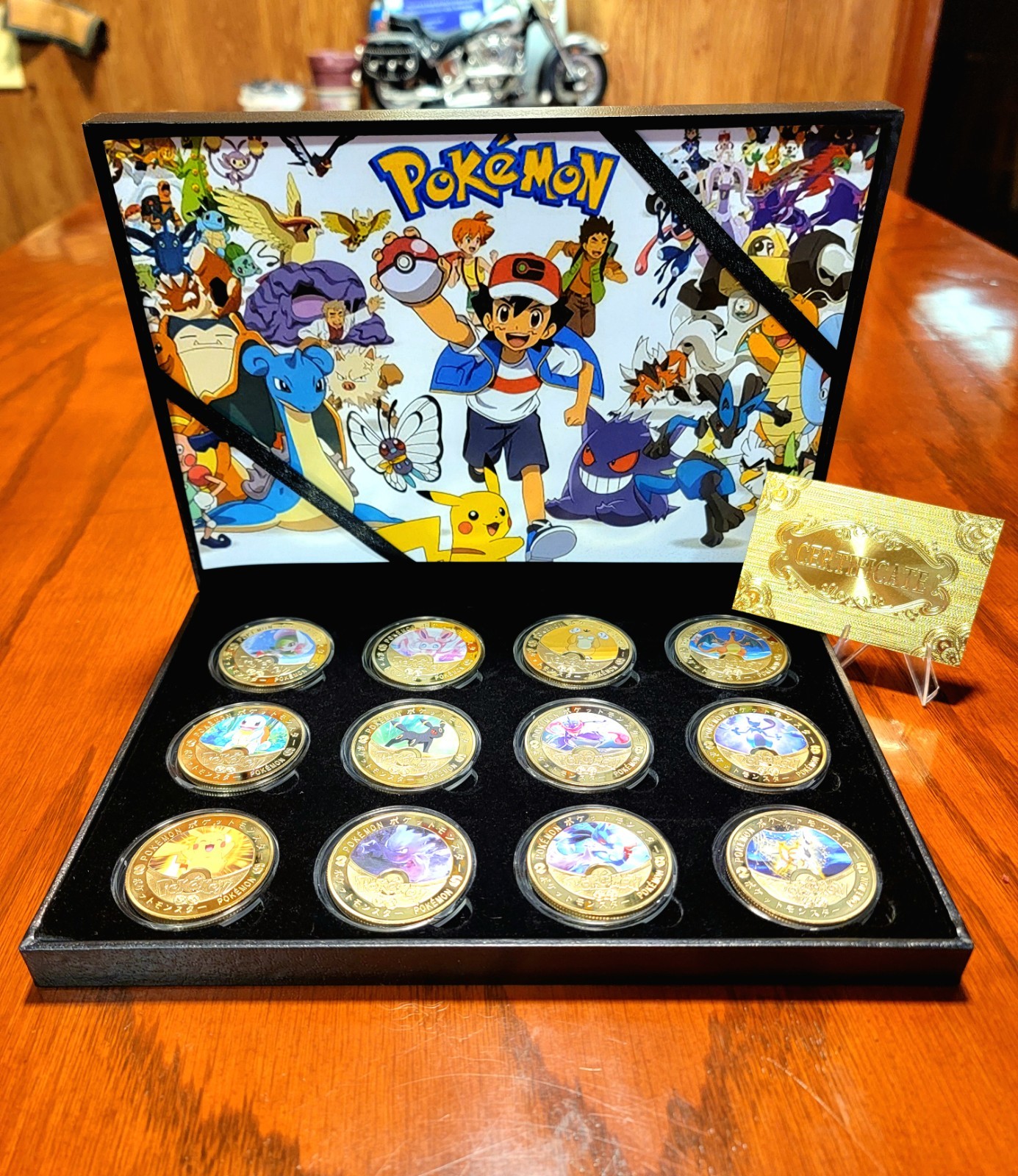 2013 24K Gold Plated 12 Piece Pokémon Collector Set. Highly Collectible 2013 24K Gold Plated 12 Piece Pokémon Collector Set. Highly Collectible
