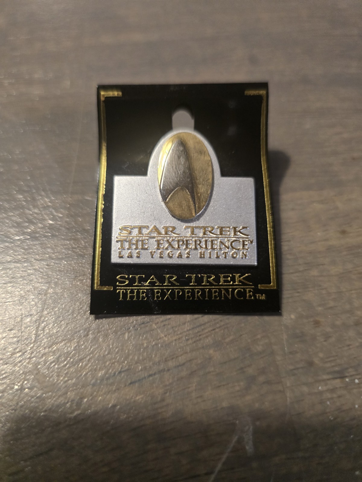 1998 Vintage Star Trek The Experience Las Vegas Hilton Lapel Hat Pin On Card