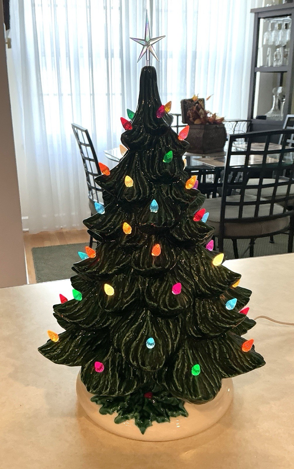 Vintage 1981 Nowells Mold Ceramic Christmas Tree 18” Holly Base
