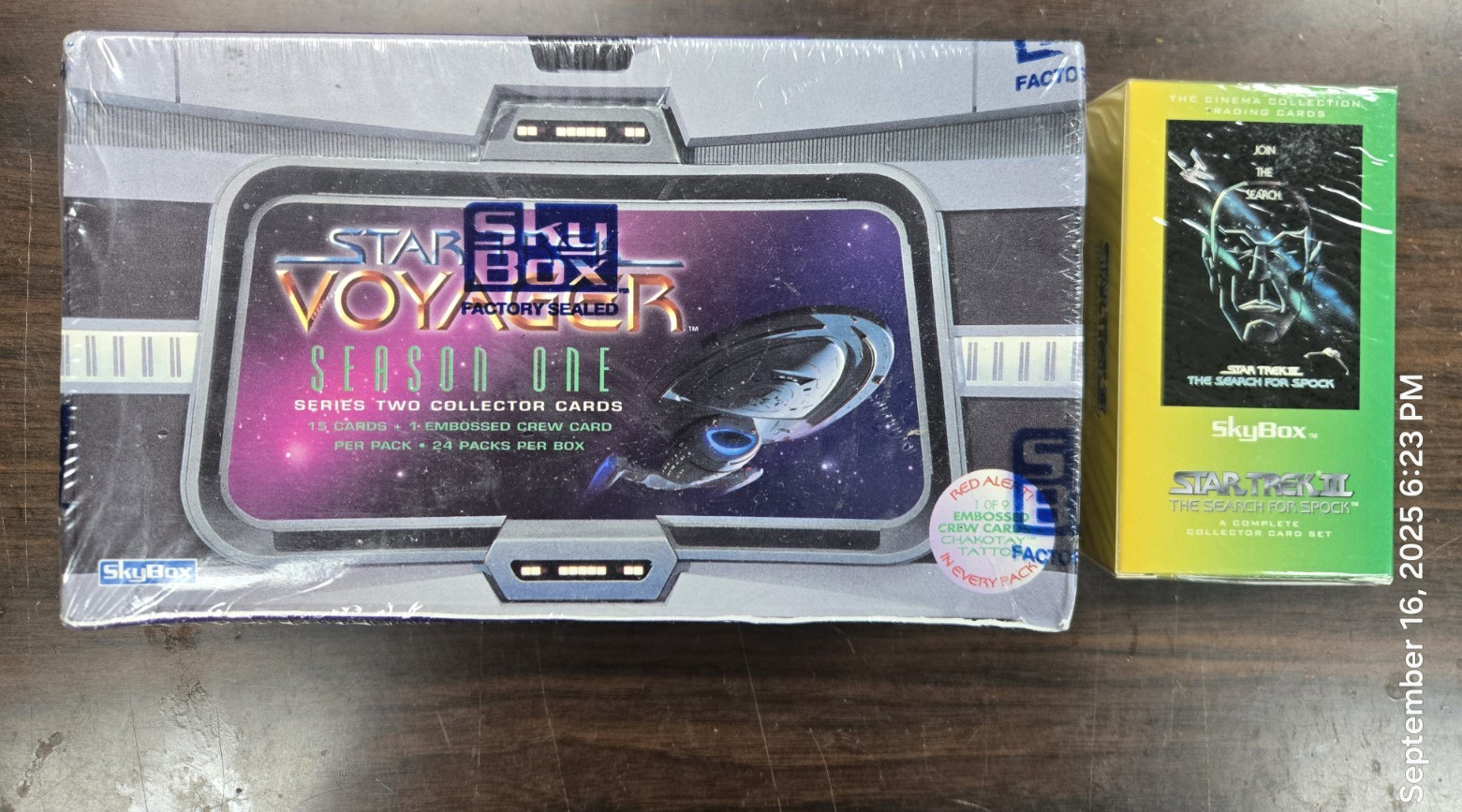 SkyBox Star Trek Voyager Season 1 Series 2 Trading Box plus Search for spock set SkyBox Star Trek Voyager Season 1 Series 2 Trading Box plus Search for spock set
