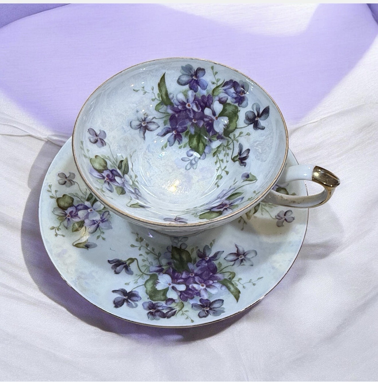 Vintage Del Mar Japan painted pedestal tea cup Saucer Violets Lusterware. 24k Vintage Del Mar Japan painted pedestal tea cup Saucer Violets Lusterware. 24k