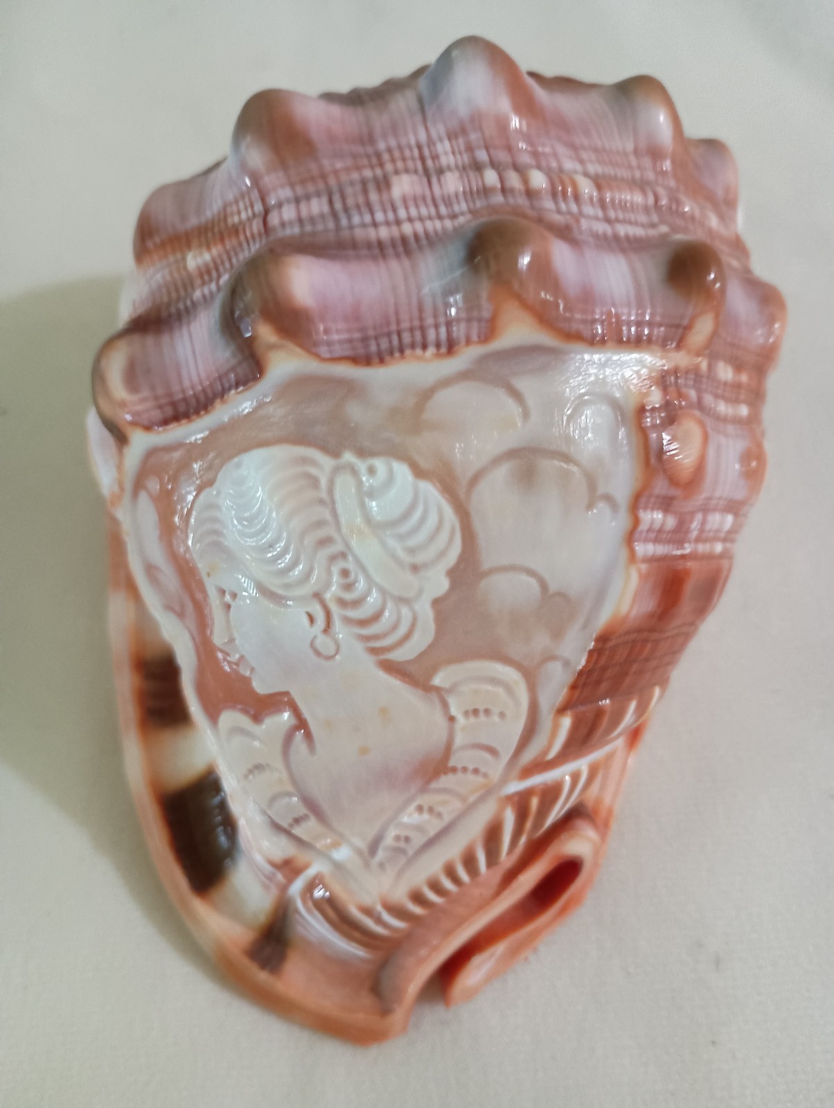 VTG Italy Cameo Hand Etched/Carved Conch Shell, Victorian Lady Goddess 