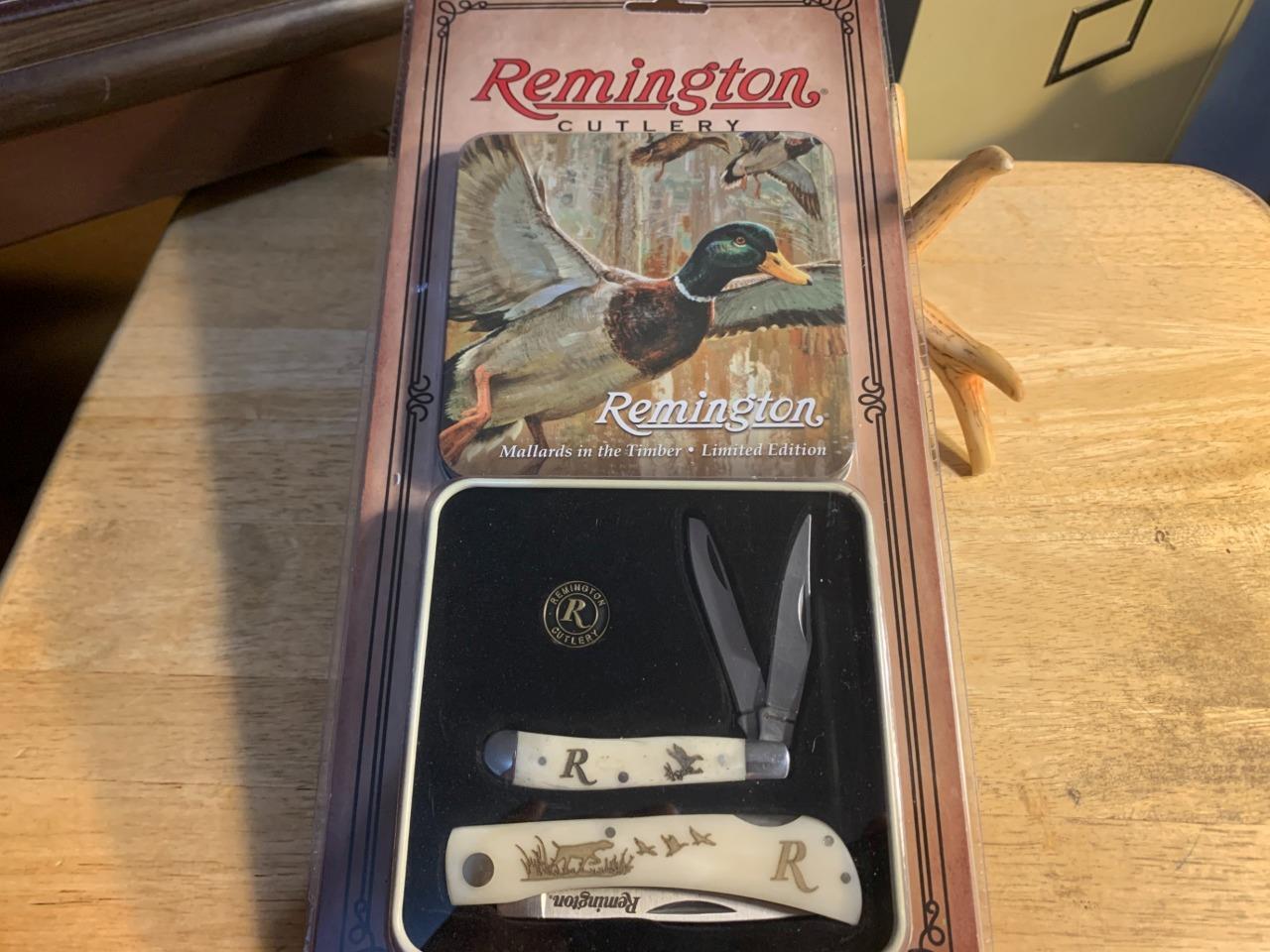 Remington Duck Tin Collector Gift Pocket Knife Set R15686