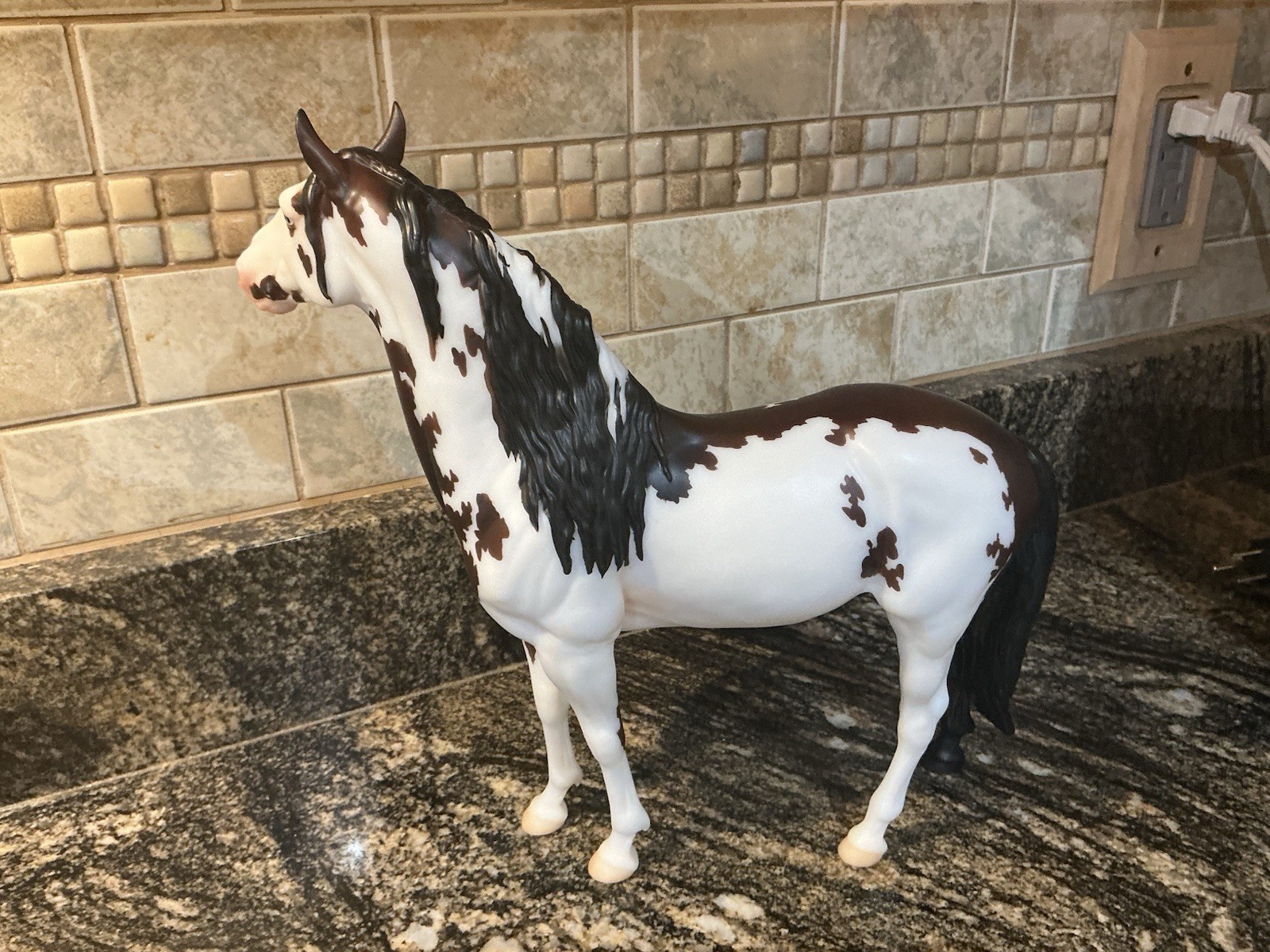 Breyerfest 2026 Midnattssol SR Pinto Murgese Stallion New 2,400 made Breyerfest 2026 Midnattssol SR Pinto Murgese Stallion New 2,400 made