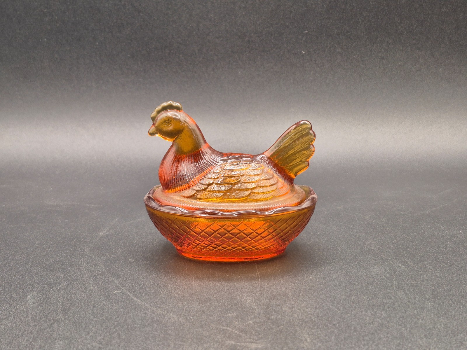 L.E. Smith Vintage Indiana Honey Amberina Glass Hen On Nest Salt Candy Mini Dish L.E. Smith Vintage Indiana Honey Amberina Glass Hen On Nest Salt Candy Mini Dish