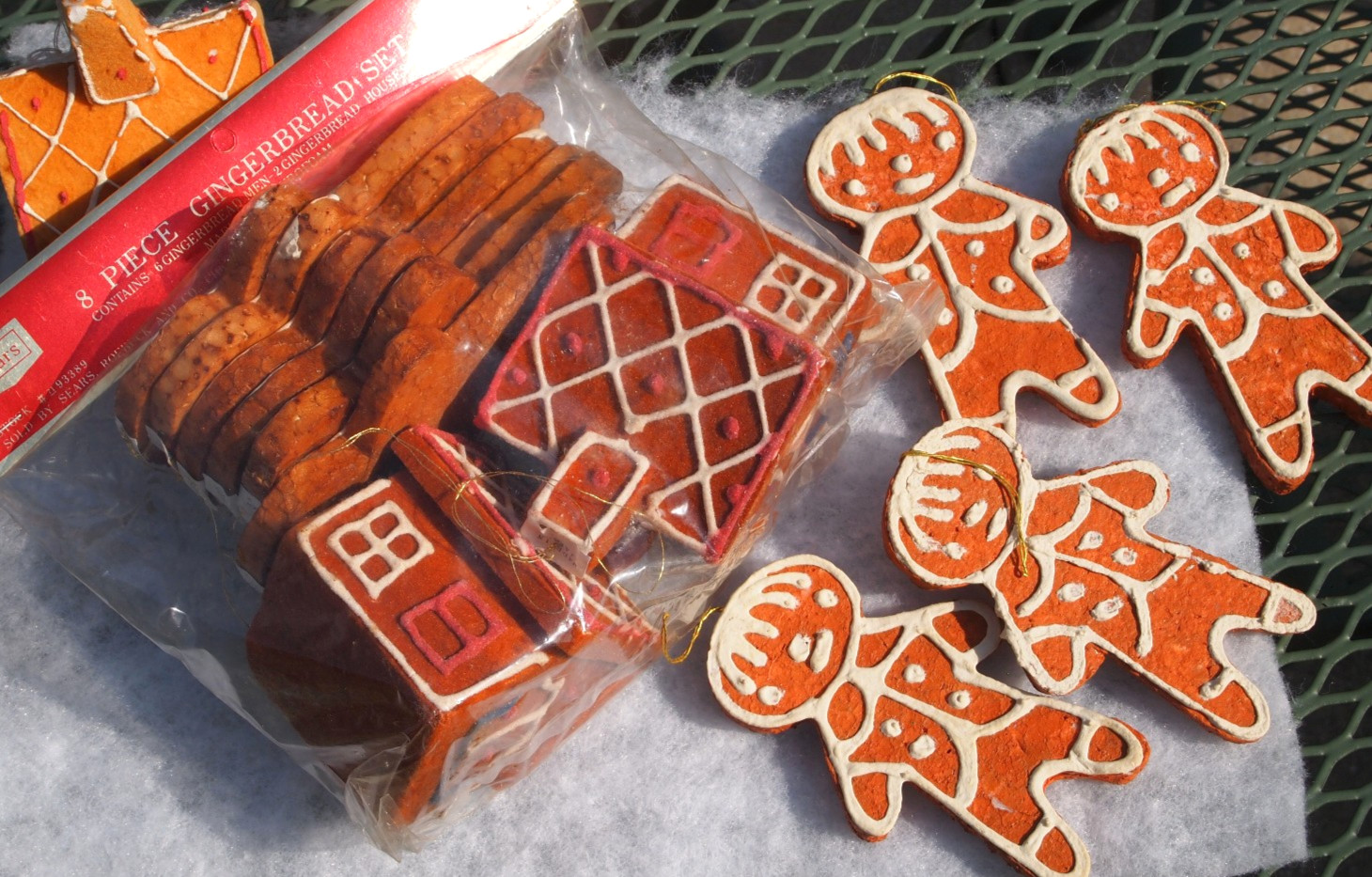 Vtg Christmas Ornament Styrofoam Gingerbread Men & House Sears Japan 1970's