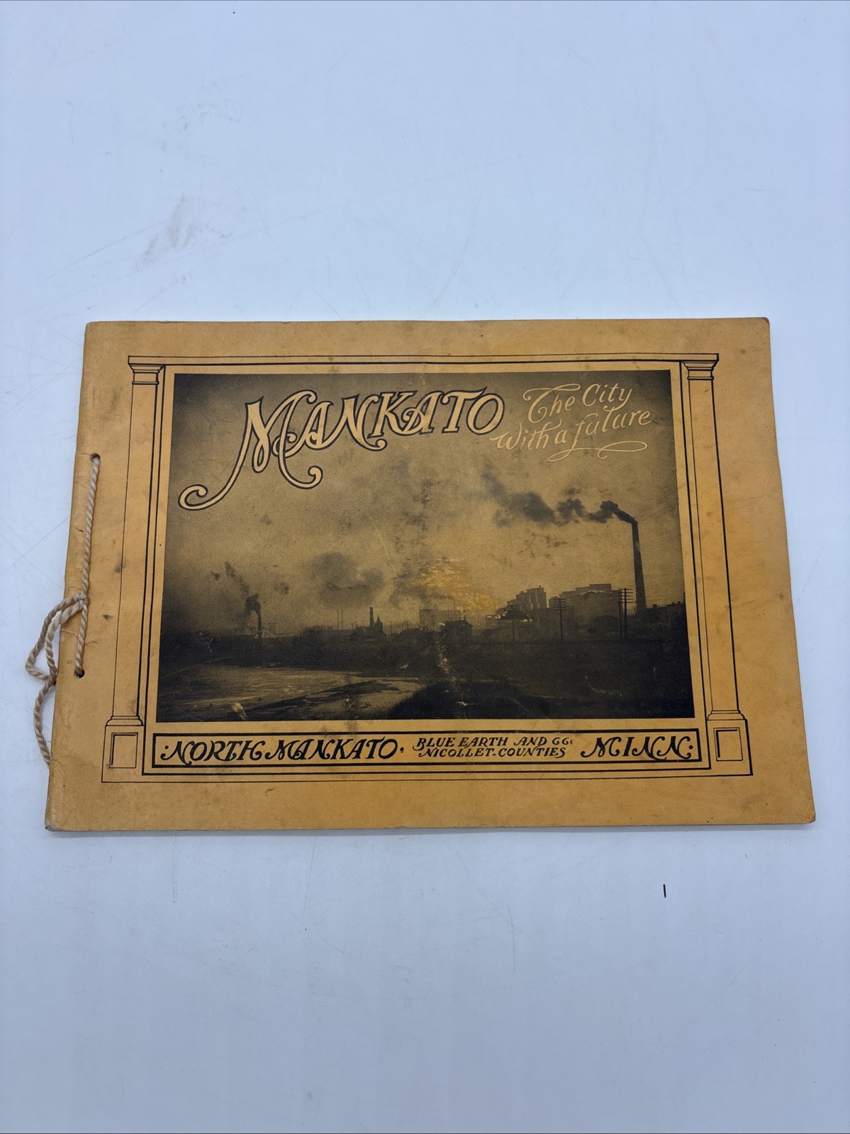 Vtg promotional booklet for Mankato, Minnesota Vtg promotional booklet for Mankato, Minnesota