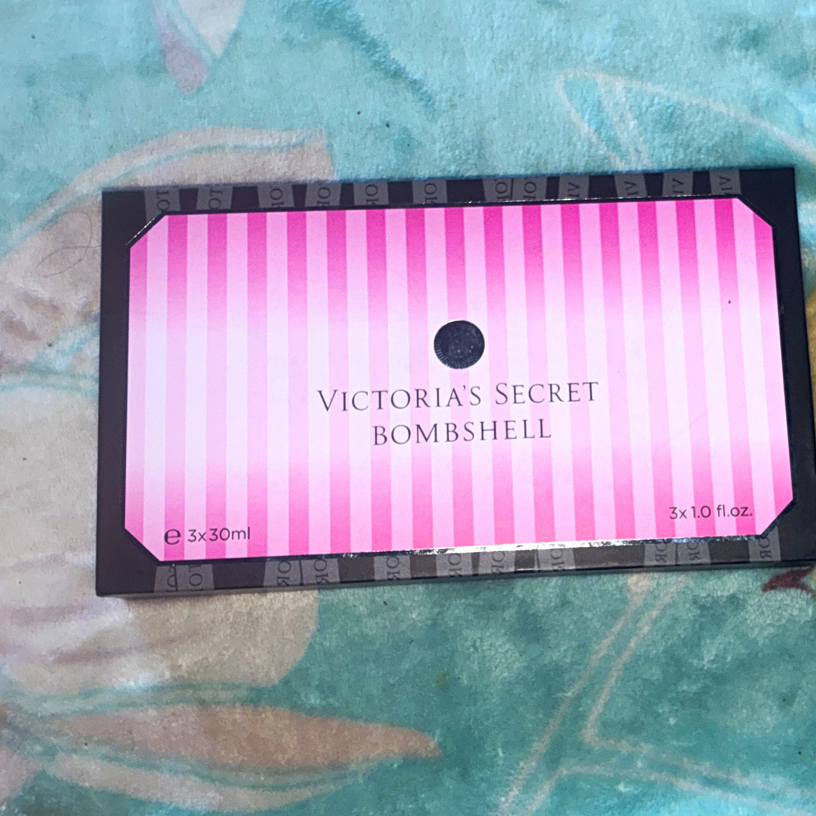 Victoria's Secret Bombshell Eau de Parfum Mini Spray Set 3 x 30 ml