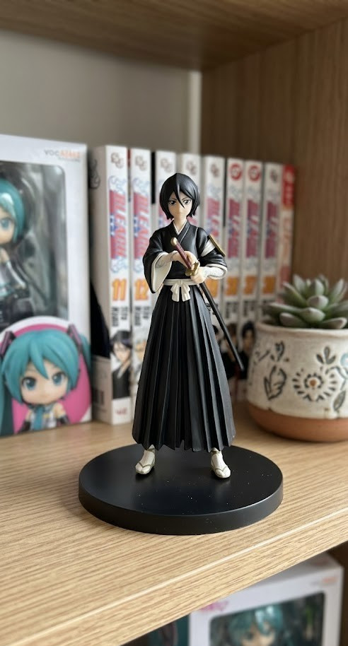 Bleach Rukia Kuchiki Anime Figure Shikai Sode no Shirayuki Statue Toy Collection