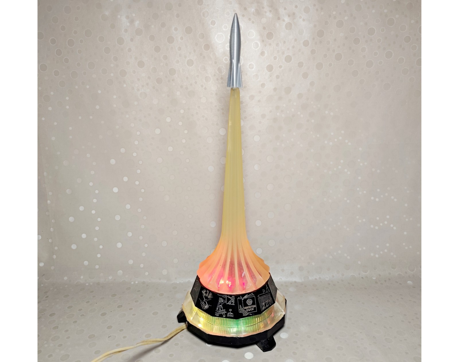 Vintage Space Age Rocket Table Lamp Mid Century Modern Retro Cosmos Night Light Vintage Space Age Rocket Table Lamp Mid Century Modern Retro Cosmos Night Light