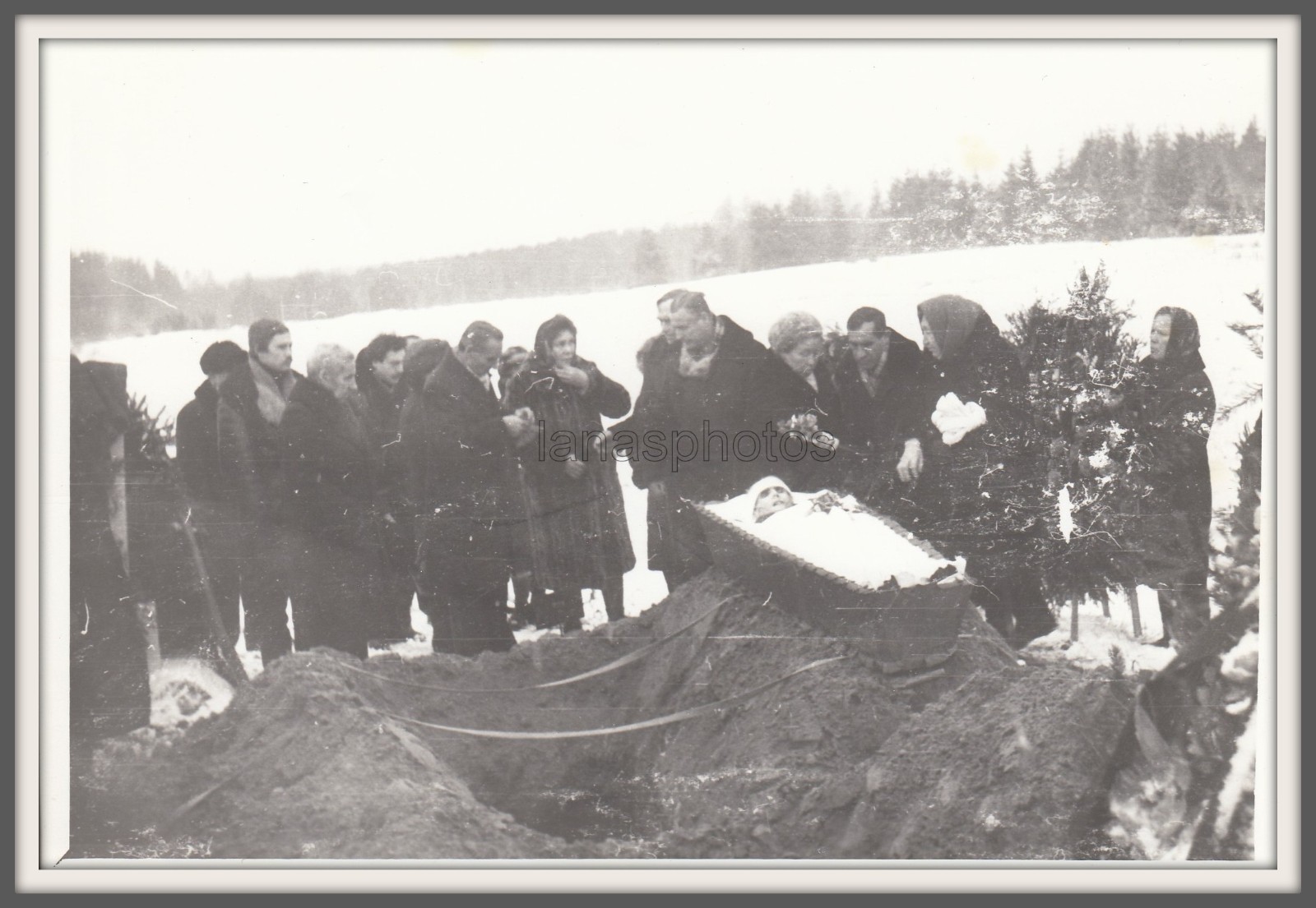 1970s Funeral service Mourning ceremony Post Mortem Cemetery USSR original photo