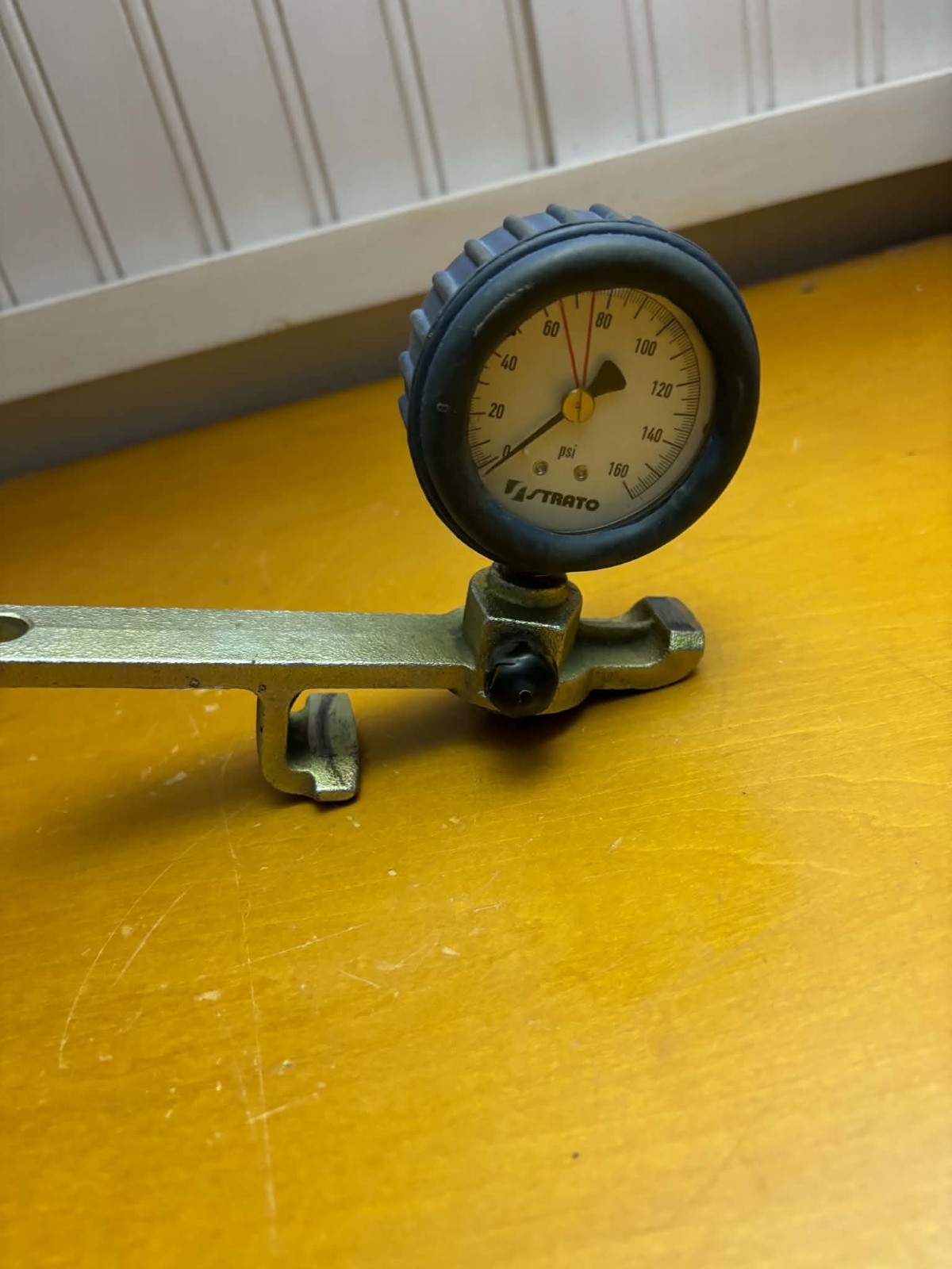 Nice Vintage Strato Railroad Brakeman's Test Gauge Air Brake Test 100 psi Nice Vintage Strato Railroad Brakeman's Test Gauge Air Brake Test 100 psi