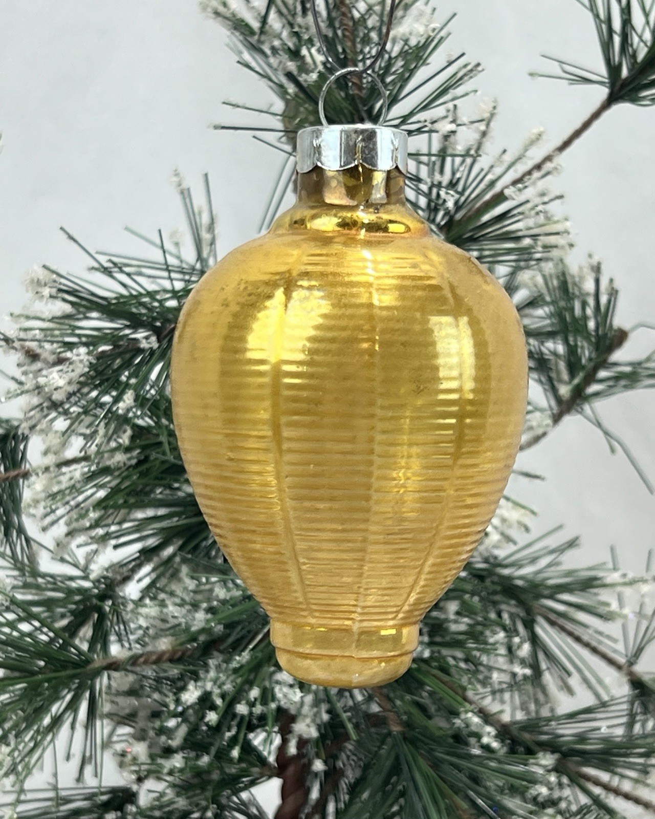 Vintage Shiny Brite Bee Hive UFO Gold Lantern Atomic Glass Christmas Ornament 