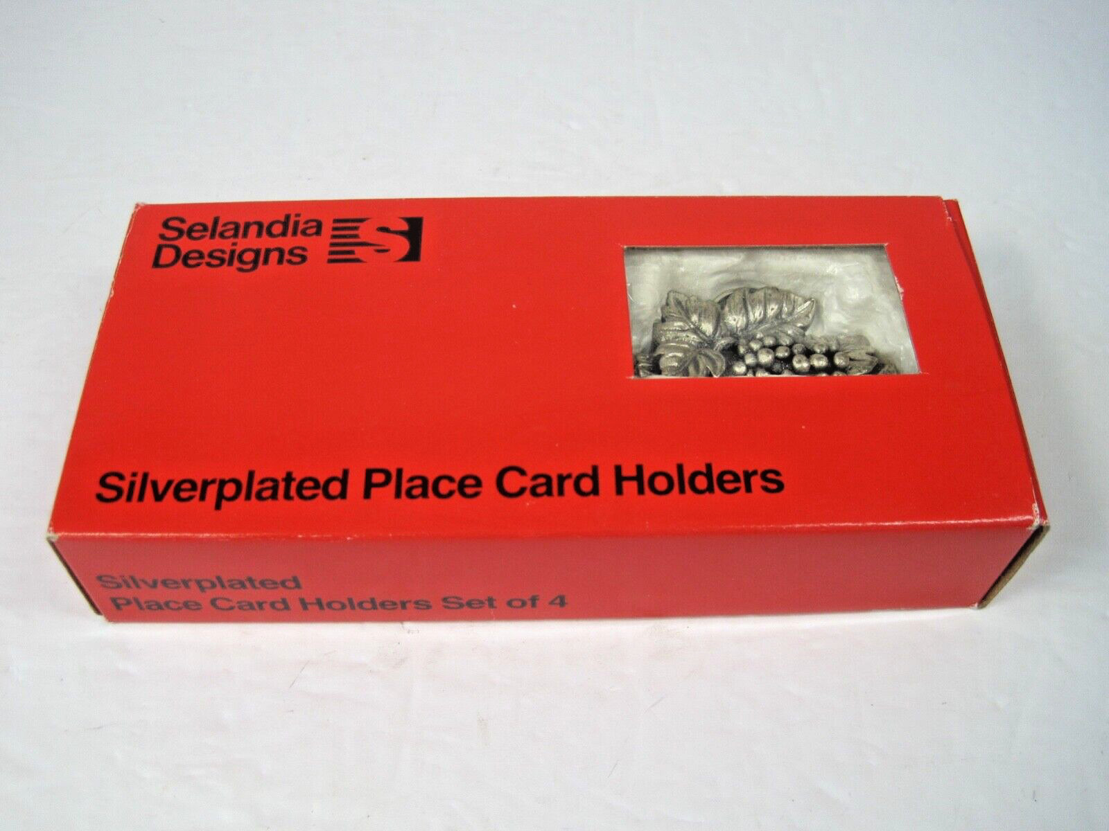 VTG 1983 SELANDIA SILVERPLATED PLACE CARD HOLDERS GRAPE & LEAF Set Of 4 NEW VTG 1983 SELANDIA SILVERPLATED PLACE CARD HOLDERS GRAPE & LEAF Set Of 4 NEW