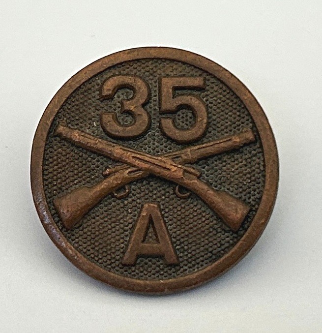 MS036D Vintage WWI US Army Infantry 35th Regiment A Company Collar Disk Pin MS036D Vintage WWI US Army Infantry 35th Regiment A Company Collar Disk Pin