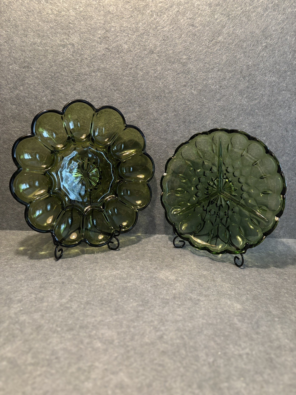 Vtg Anchor Hocking Avocado Green Glass Deviled Egg Plate and Relish Tray