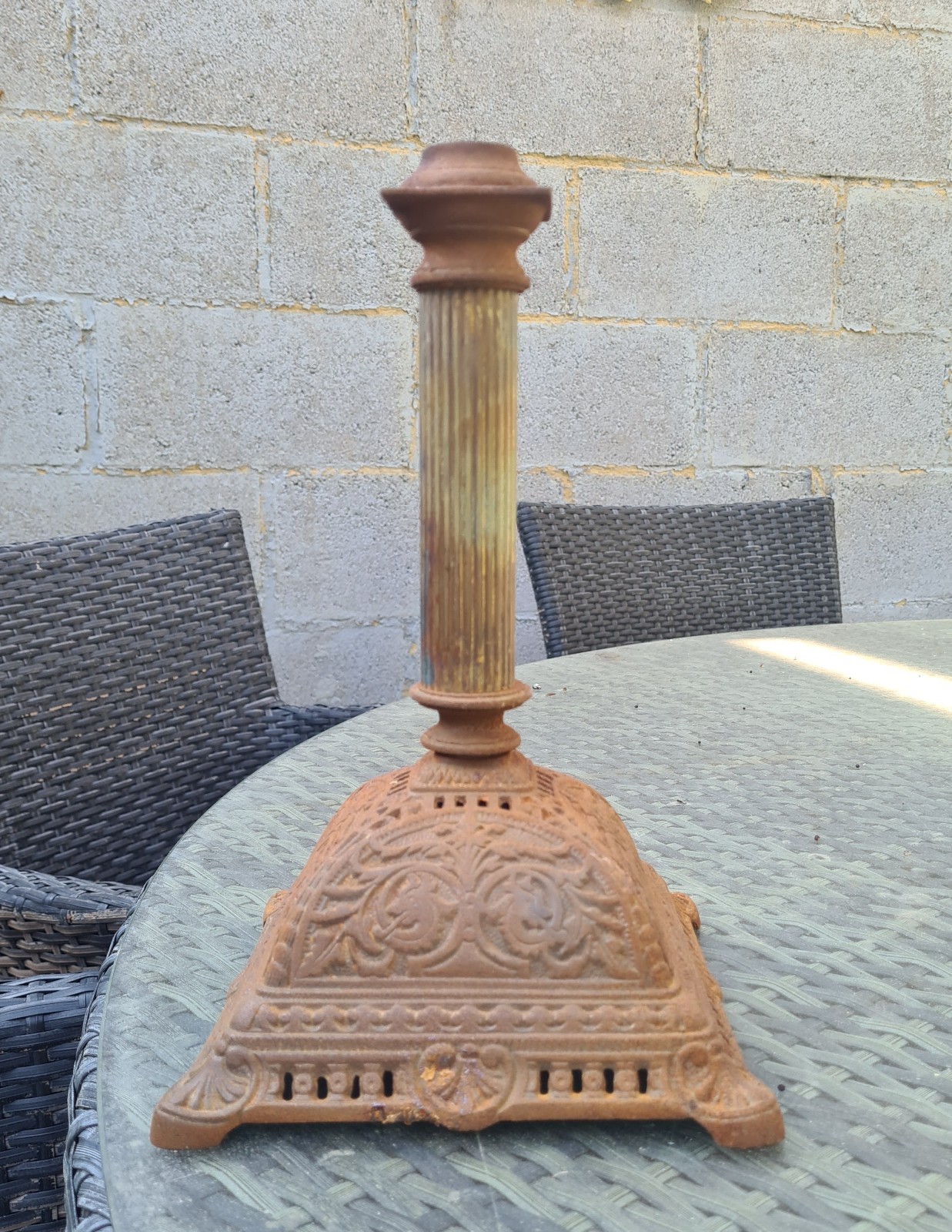 Original Victorian Cast Iron Oil Lamp Base 7 Inch foot Aesthetic Movement 23mm