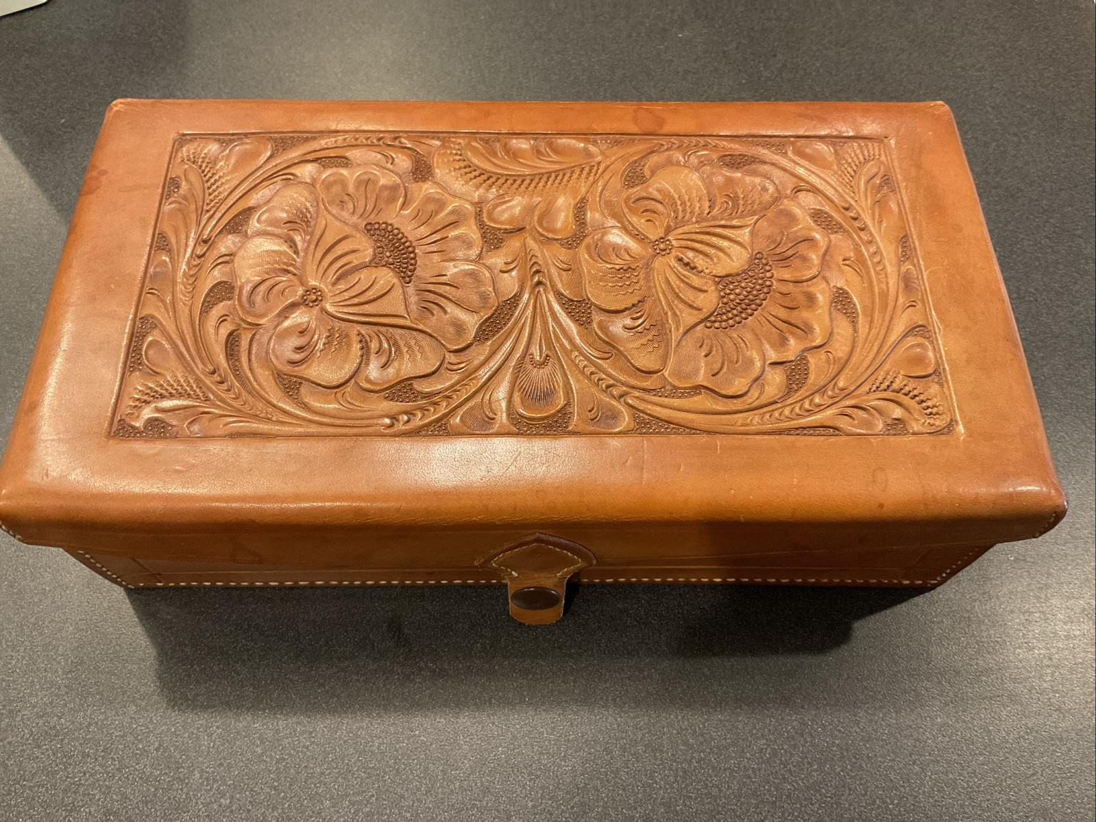 SCARCE VINTAGE H. H. HEISER LEATHER AZTEC HANDIBOX #9 CIRCA 1920’s 1930’s