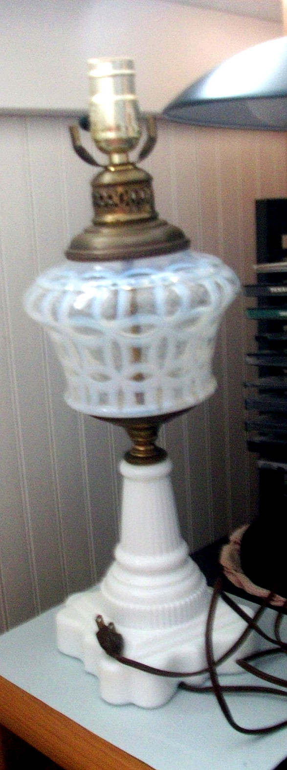 Early 1900s FENTON ? milk glass base opalescent pattern glass body electric lamp Early 1900s FENTON ? milk glass base opalescent pattern glass body electric lamp
