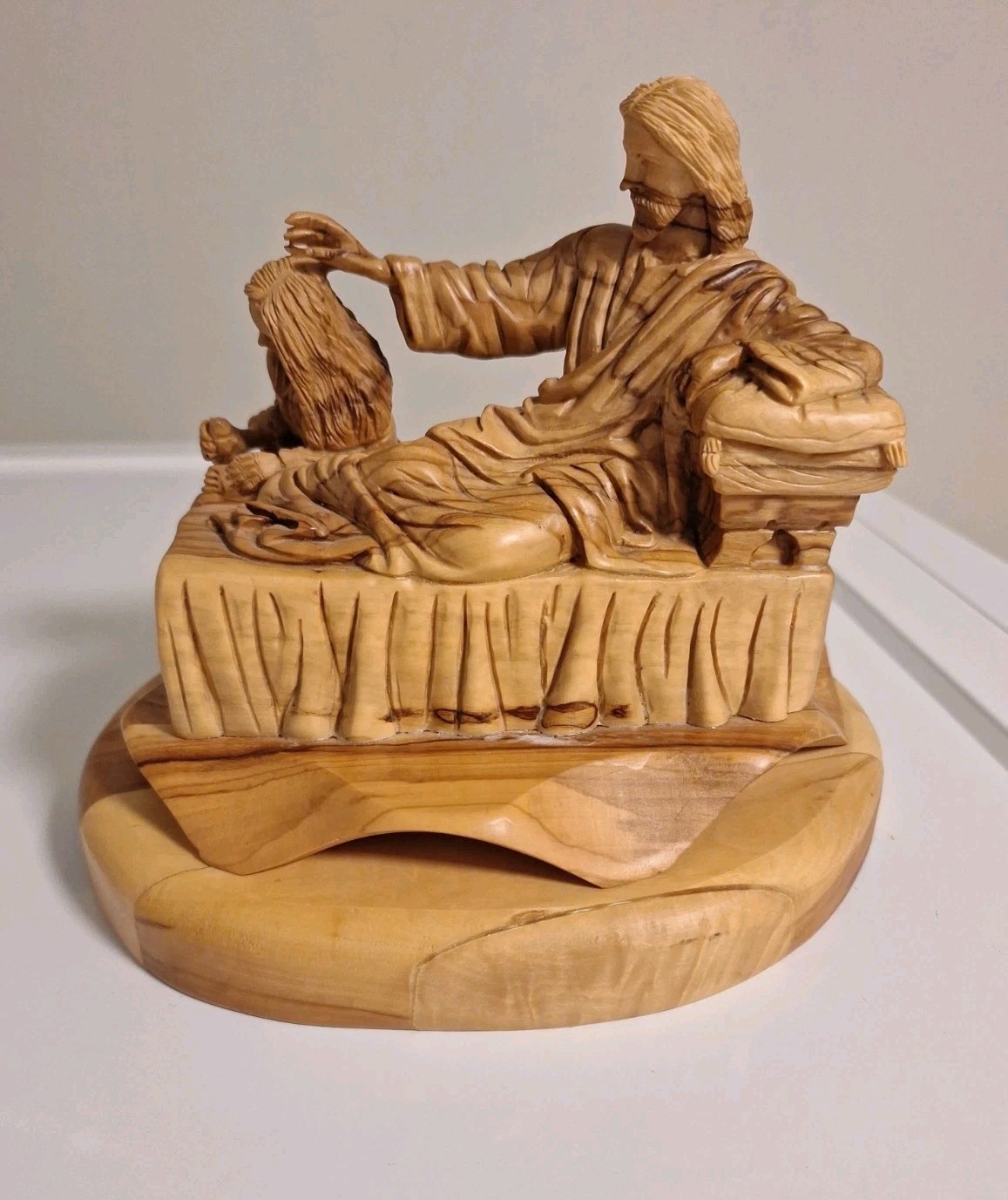 Rare Hand Carved Olive Wood Mary Magdalene And Jesus Statue Made In Bethlehem Rare Hand Carved Olive Wood Mary Magdalene And Jesus Statue Made In Bethlehem