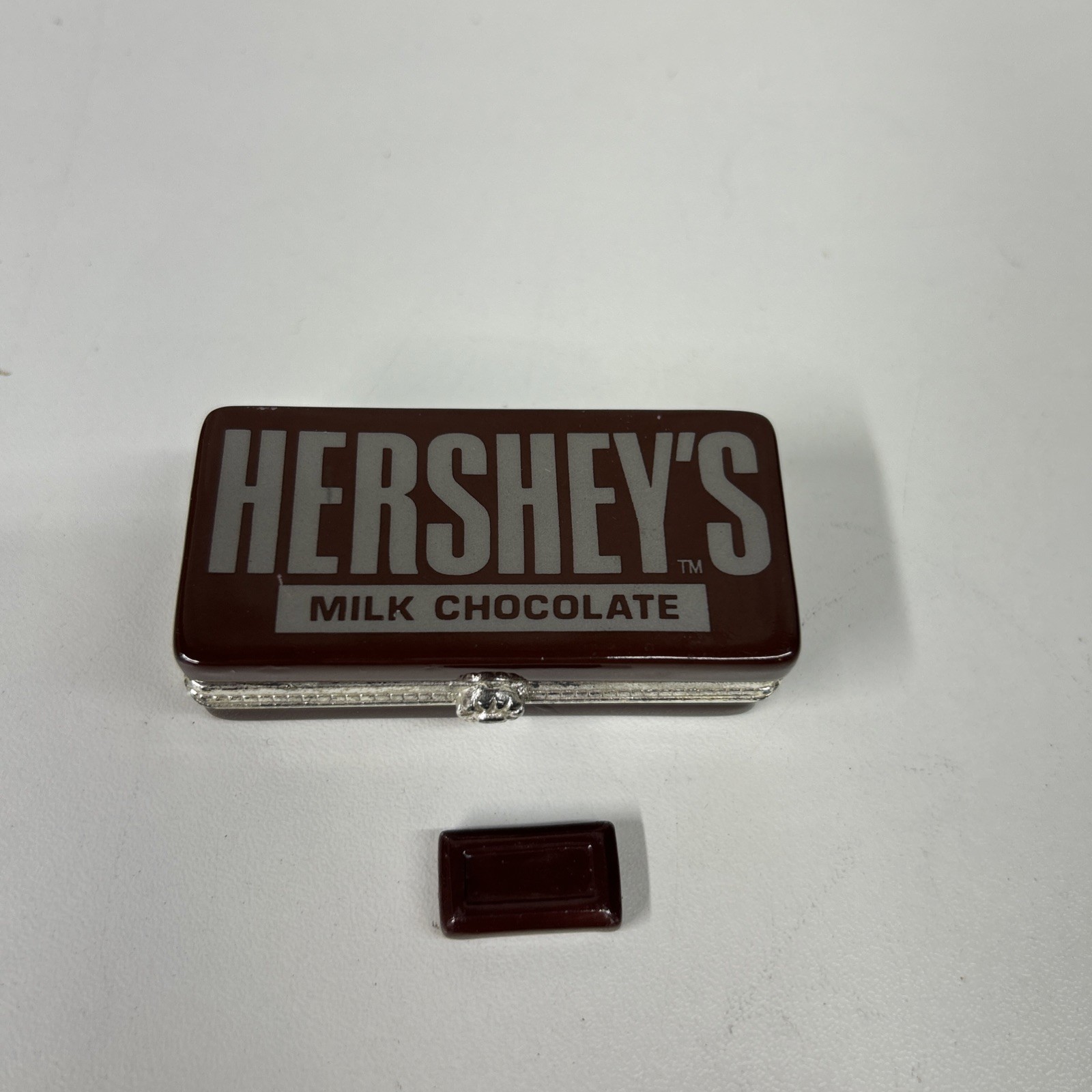 VTG Hershey's Chocolate Porcelain Hinged Trinket Box w Bar Midwest Of Cannon VTG Hershey's Chocolate Porcelain Hinged Trinket Box w Bar Midwest Of Cannon