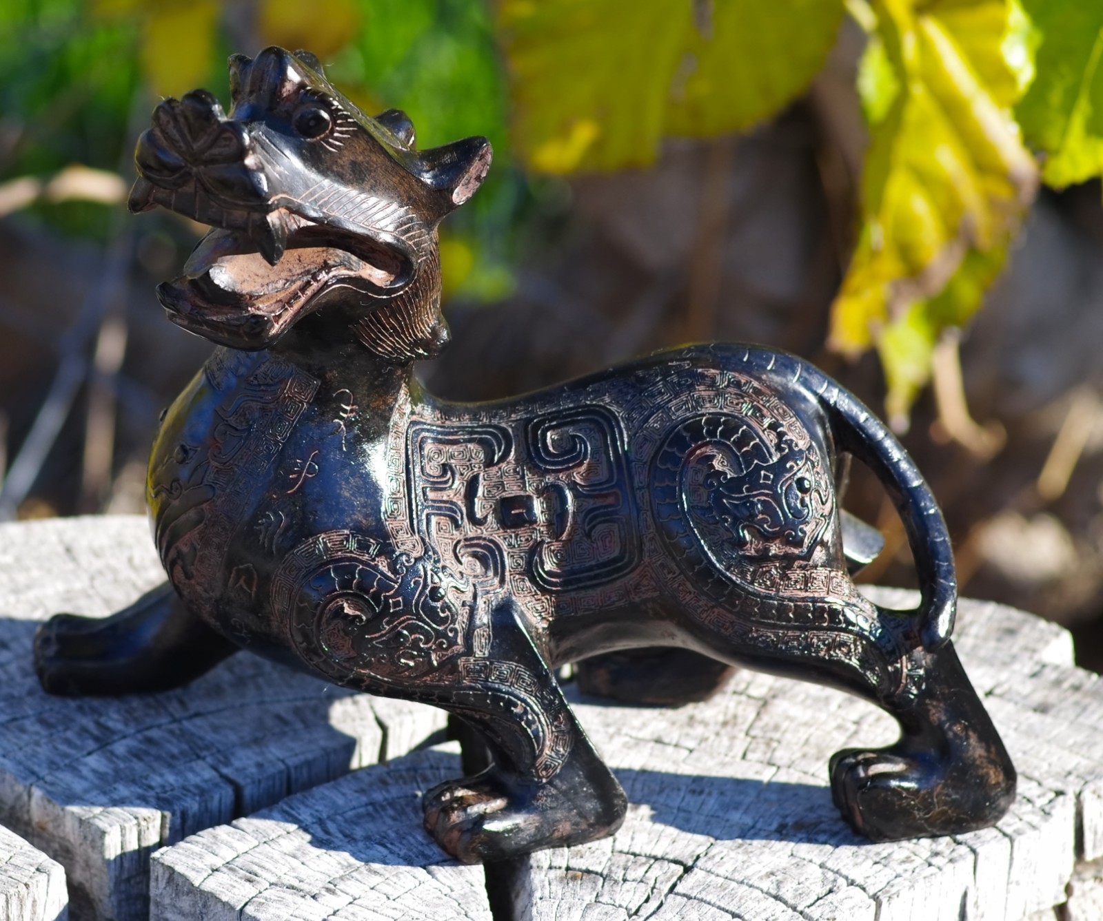 VINTAGE Oriental Dragon Pi Xiu Hand Carved China MAGNIFICENT FIGURINE
