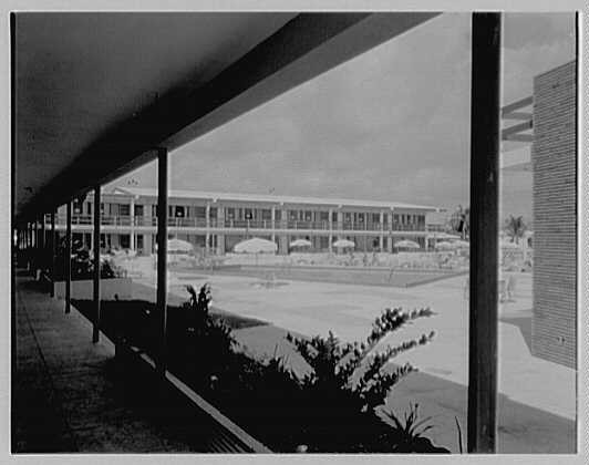 Photo:North Miami Florida Voyager Motel Biscayne Blvd 104th St 1960s Motel
