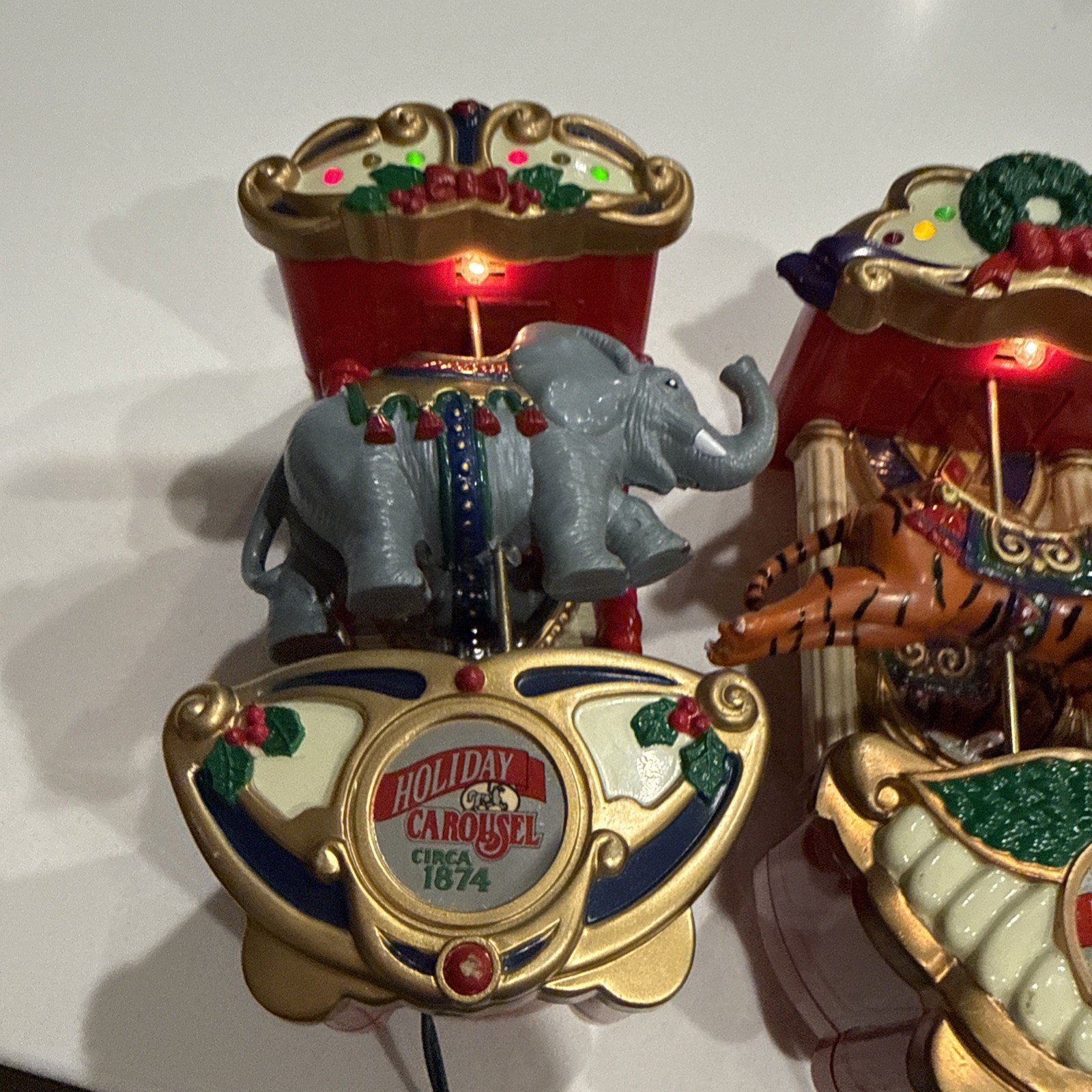 VINTAGE MR CHRISTMAS L HOLIDAY Carousel 3 MOVING ANIMALS Lights Movement VINTAGE MR CHRISTMAS L HOLIDAY Carousel 3 MOVING ANIMALS Lights Movement