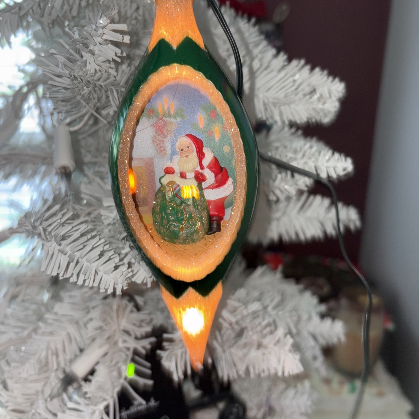 Hallmark ~ Illuminations ~ Santa\'s Christmas Magic Ornament ~ 2005~ In Box Hallmark ~ Illuminations ~ Santa\'s Christmas Magic Ornament ~ 2005~ In Box