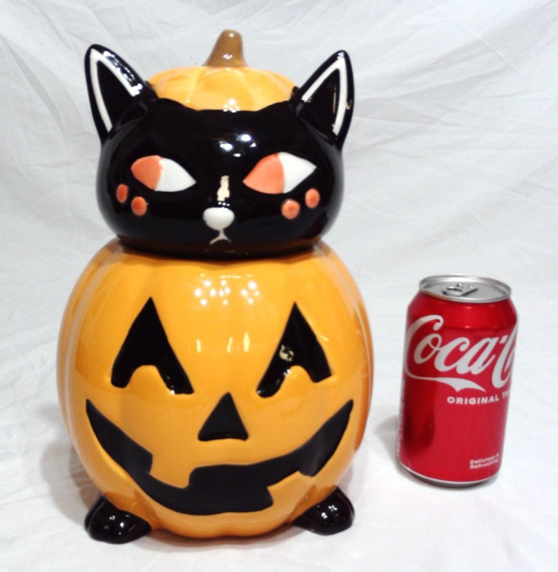 HALLOWEEN BLACK CAT INSIDE JACK O LANTERN COOKIE JAR 10-1/2