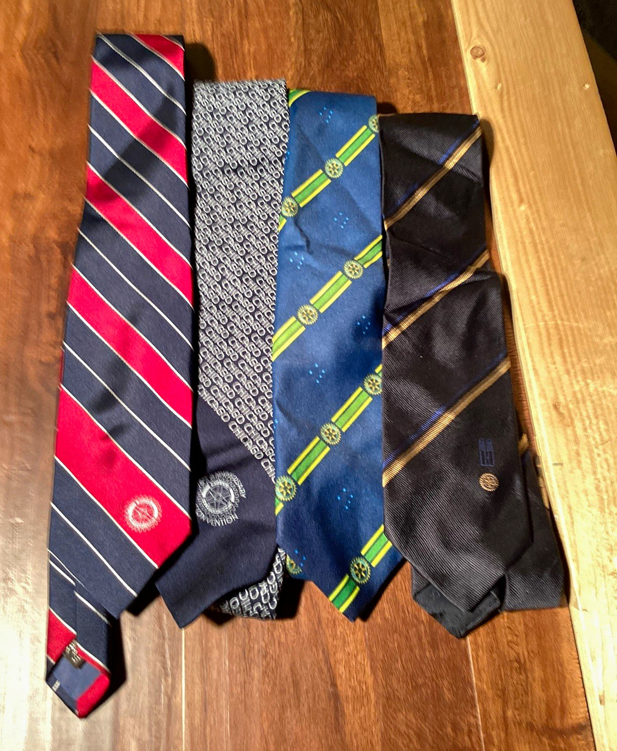 Rotary International 4 Neckties 1980 Chicago Paulo v c Costa 1990 Rotary International 4 Neckties 1980 Chicago Paulo v c Costa 1990