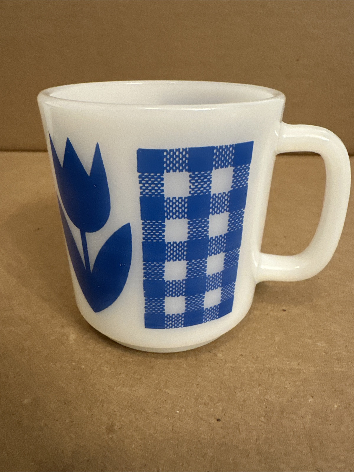 Vintage 1970s Coffee  MUG CUP BLUE TULIP & Check Pattern White Milk Glass