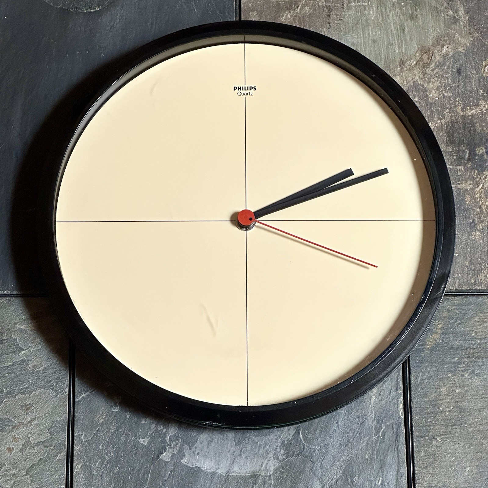 Vintage Philips HR5676 1980's Wall Clock Made In Germany Tested & Working RARE