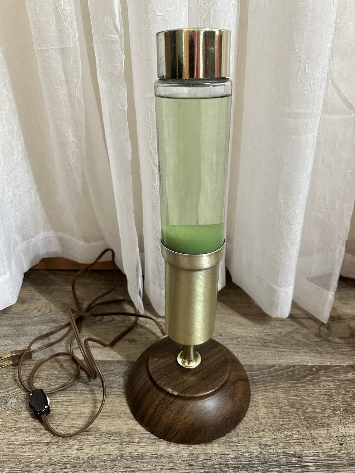Vintage Lava Lite Lava Lamp Windsor Model Yellow Wax Woodgrain Base 60s 70s Vintage Lava Lite Lava Lamp Windsor Model Yellow Wax Woodgrain Base 60s 70s