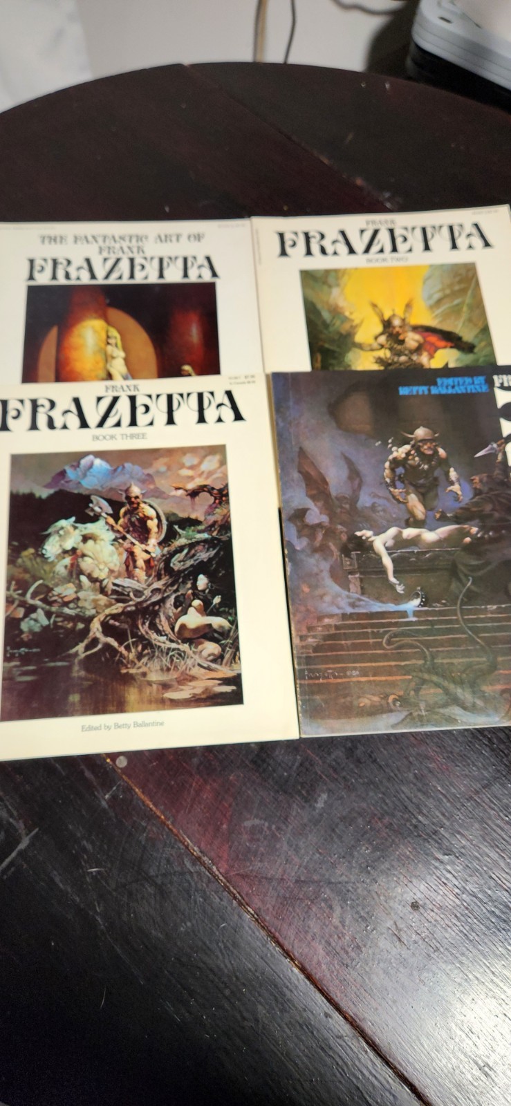 Frank Frazetta Books 1 2 3 4 Vintage Peacock Press Bantam Fantasy Art 1975-82 Frank Frazetta Books 1 2 3 4 Vintage Peacock Press Bantam Fantasy Art 1975-82