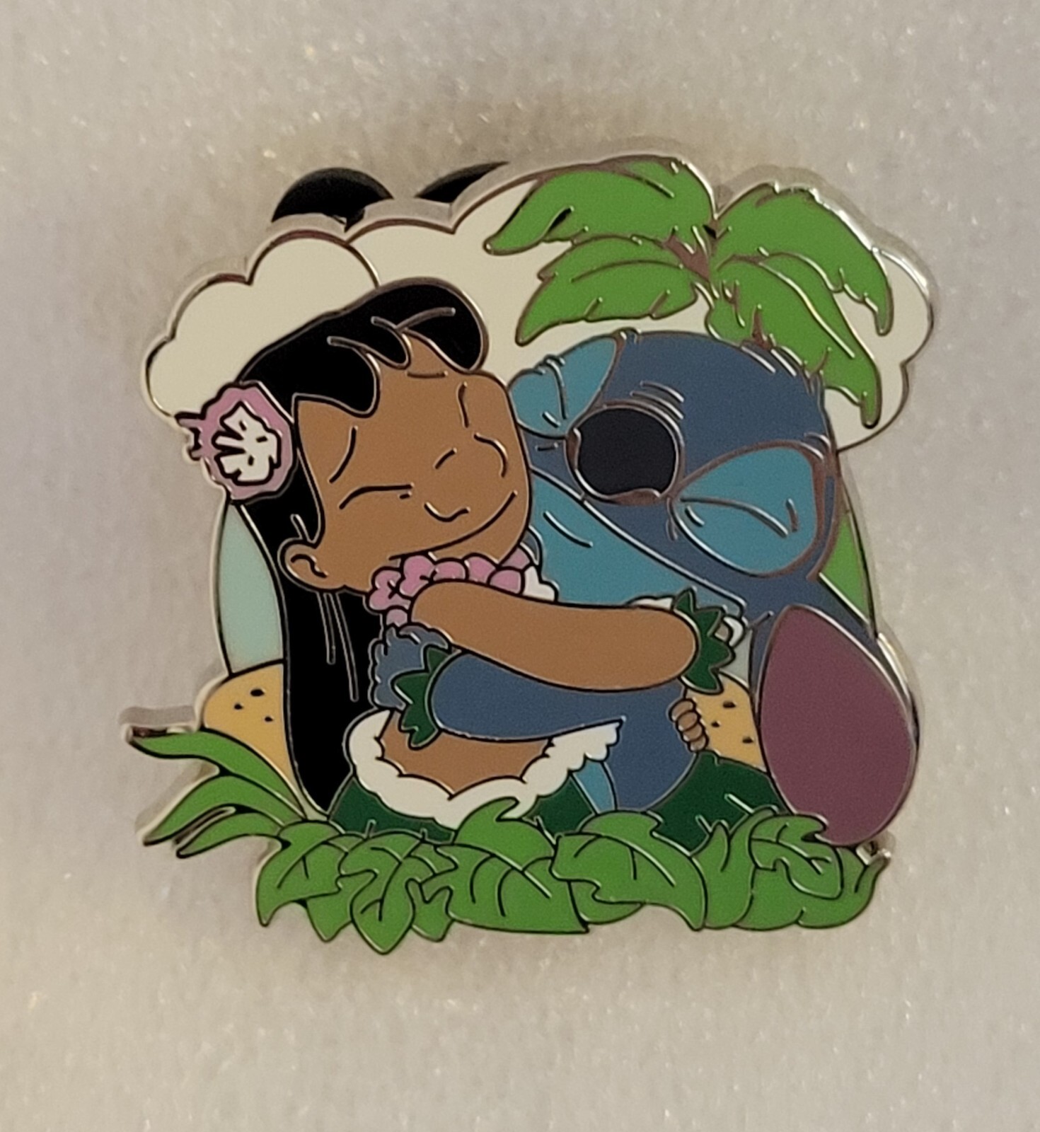 Disney Best Friend Hugs Mystery Box Pin - Choose one Disney Best Friend Hugs Mystery Box Pin - Choose one