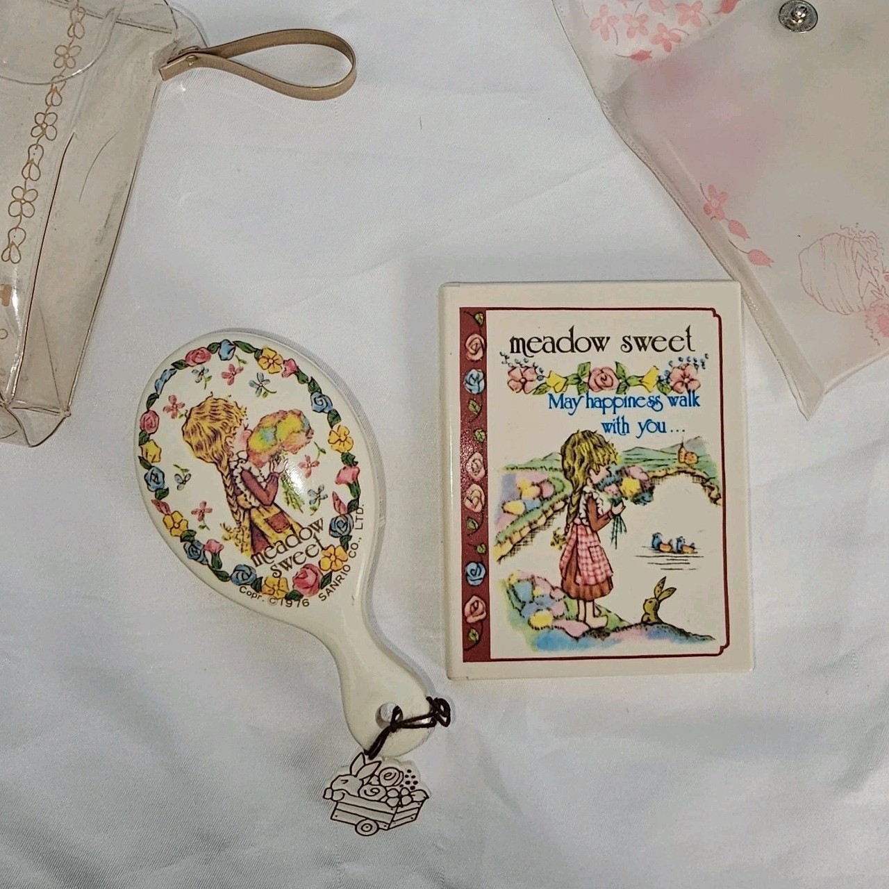 VINTAGE 1970s SANRIO JAPAN MEADOW SWEET 1976 CHILD GIRLS HAIR BRUSH AND MIRROR 